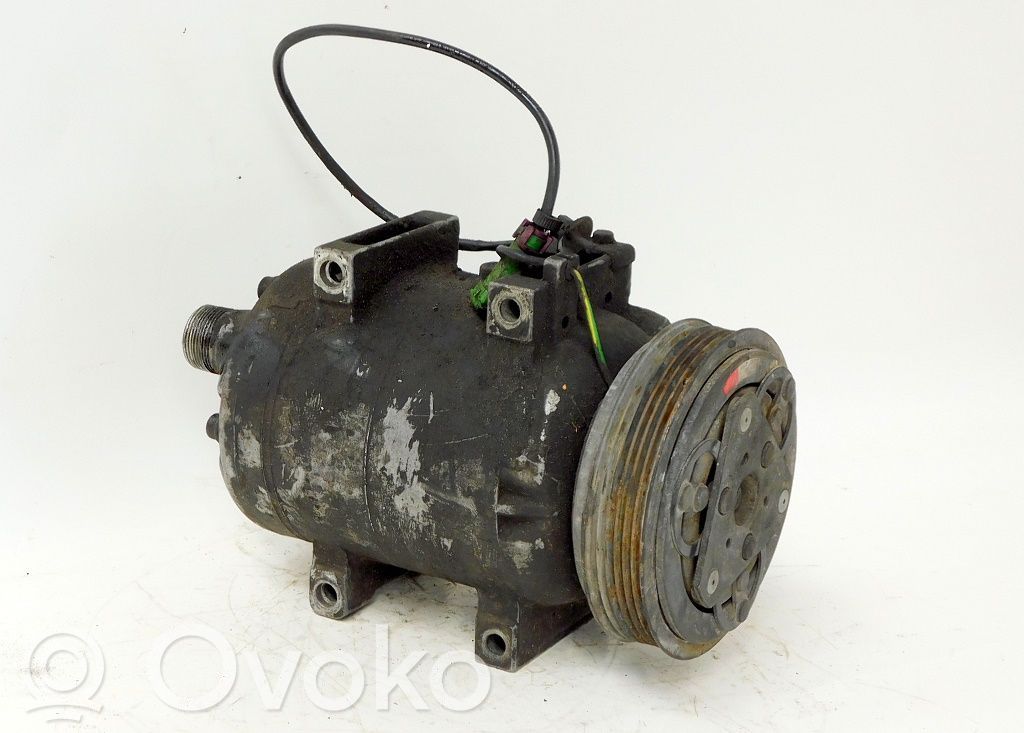 Audi 80 90 S2 B4 Air conditioning (A/C) compressor (pump) 