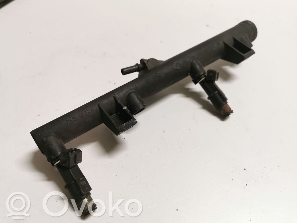 Peugeot 307 Degvielas maģistrālā caurule 