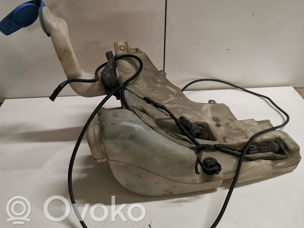 Langų skysčio bakelis   4E0955453