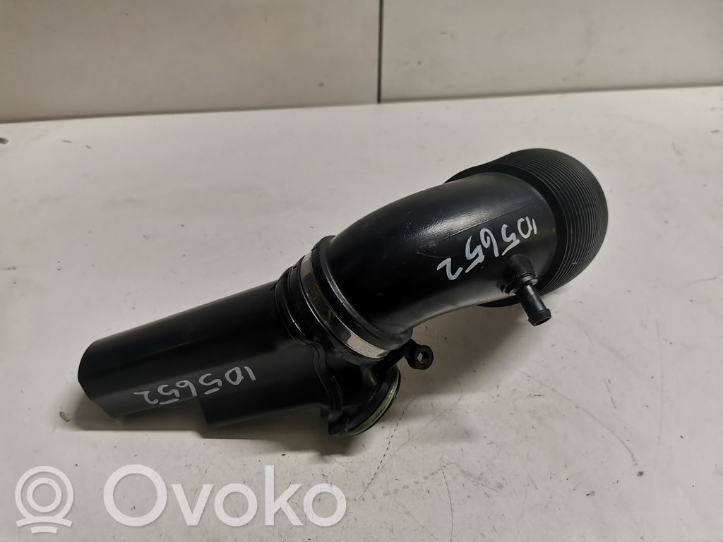 Audi A4 S4 B9 Rezonator / Dolot powietrza 