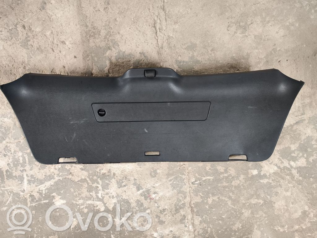 Porsche Macan (95B) Tailgate trim 