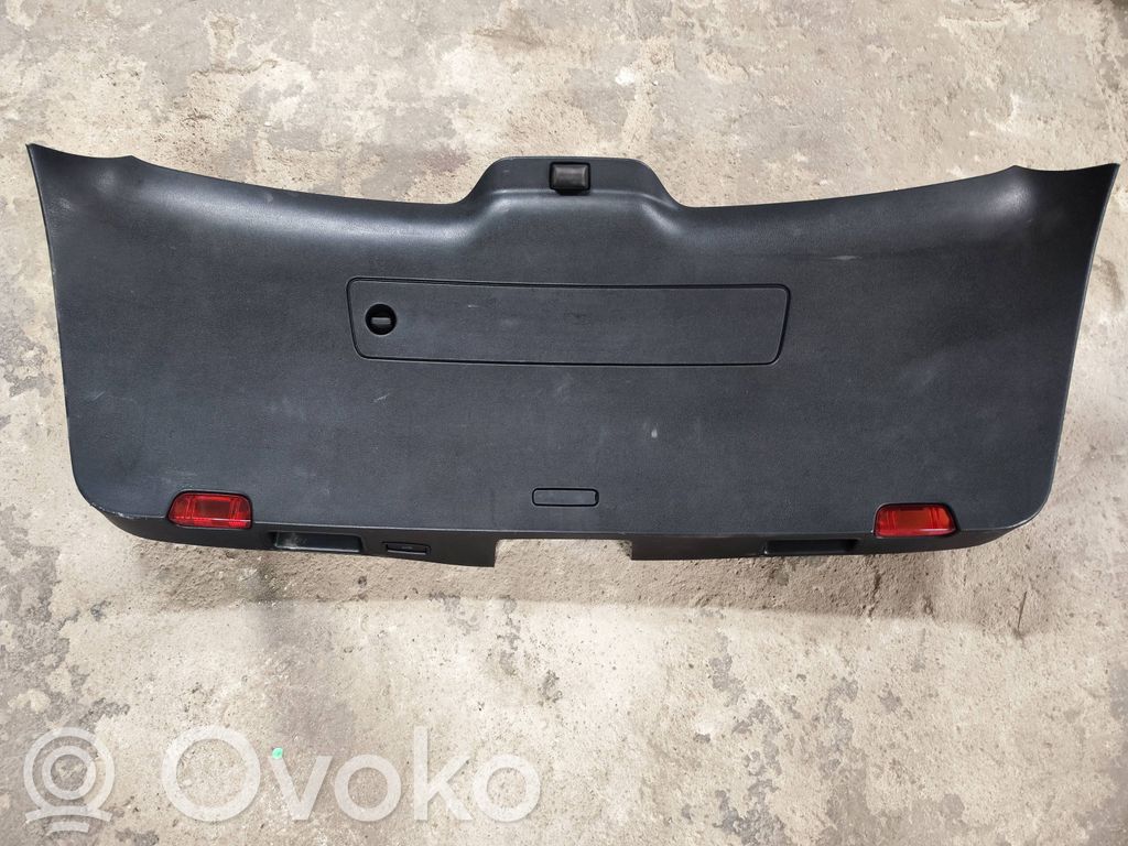 Porsche Macan (95B) Tailgate trim 