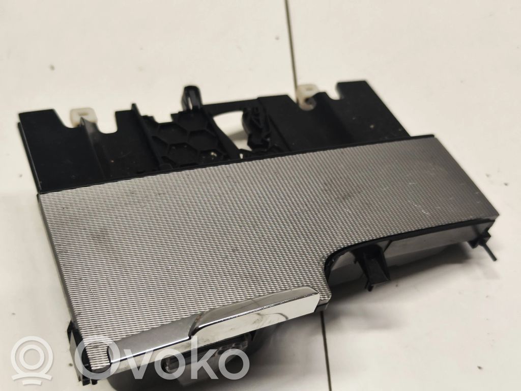 Volvo XC90 Ashtray (front) 