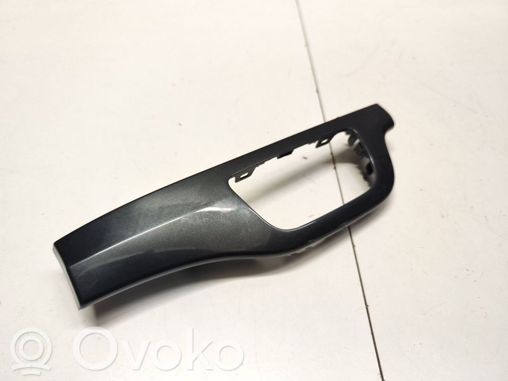 Audi Q7 4M Dashboard glove box trim 