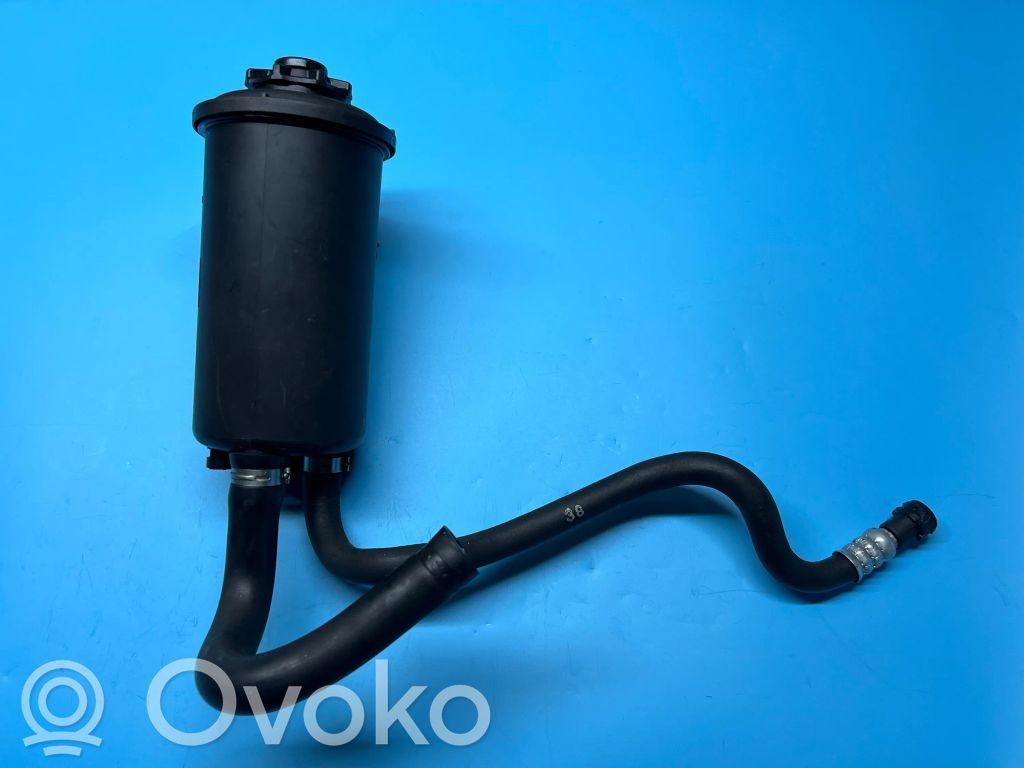 BMW 5 E60 E61 Vairo stiprintuvo skysčio bakelis 
