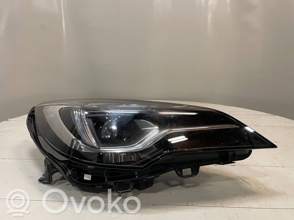 Opel Astra K Scheinwerfer 