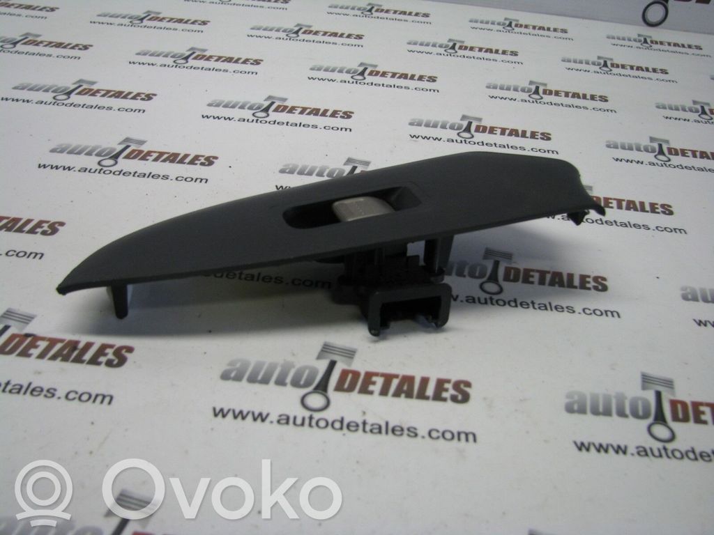 Honda CR-V Electric window control switch 