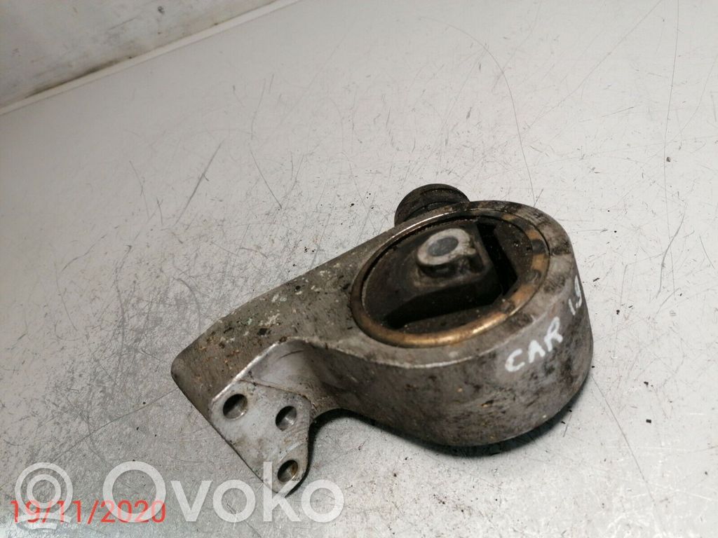 Mitsubishi Carisma Engine mount bracket 
