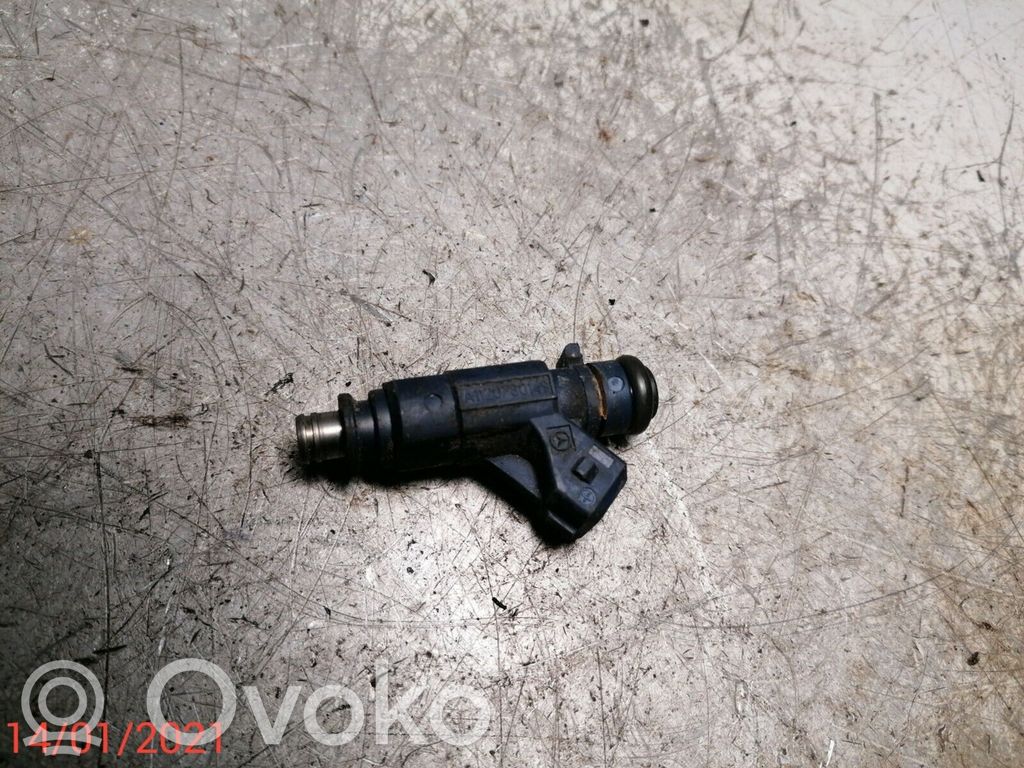 Mercedes-Benz E W211 Inyector de combustible 