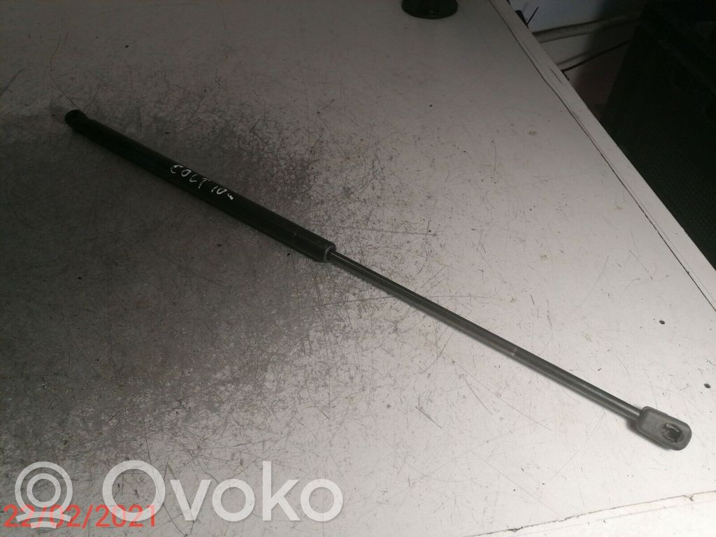 Mitsubishi Colt Tailgate/trunk strut/damper 
