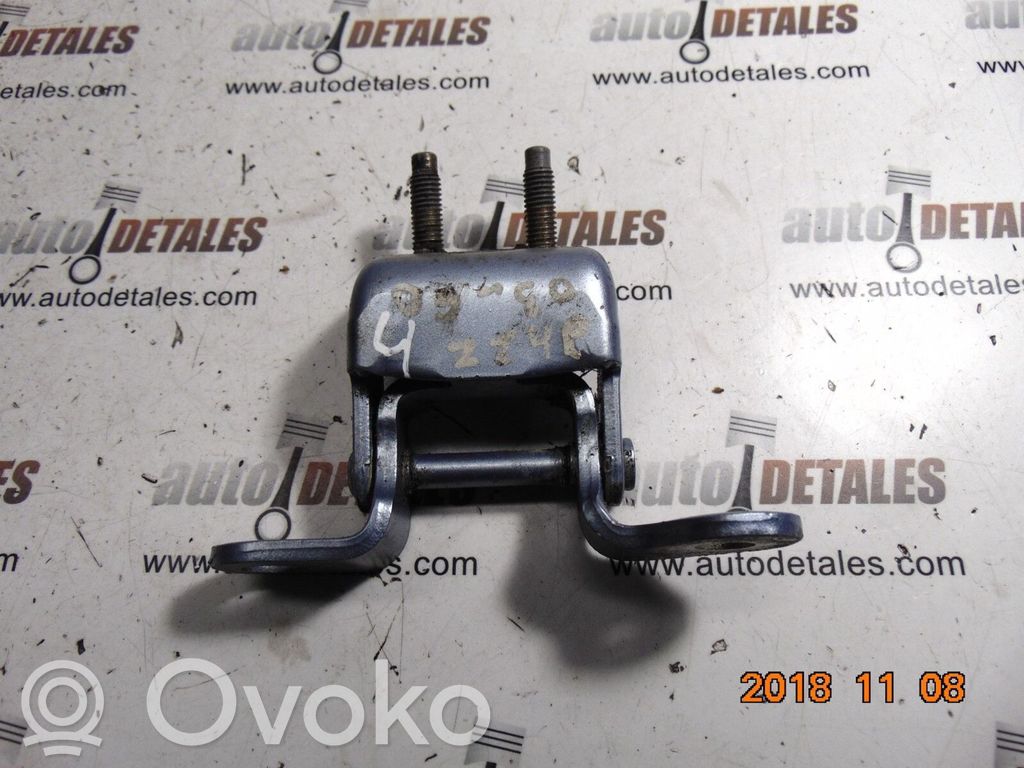 Rear door upper hinge