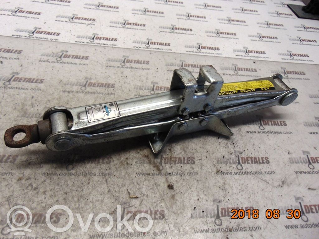 Toyota Corolla Verso E121 Tunkki 
