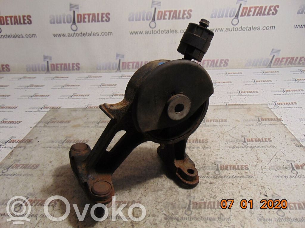 Toyota Avensis T270 Engine mount bracket 