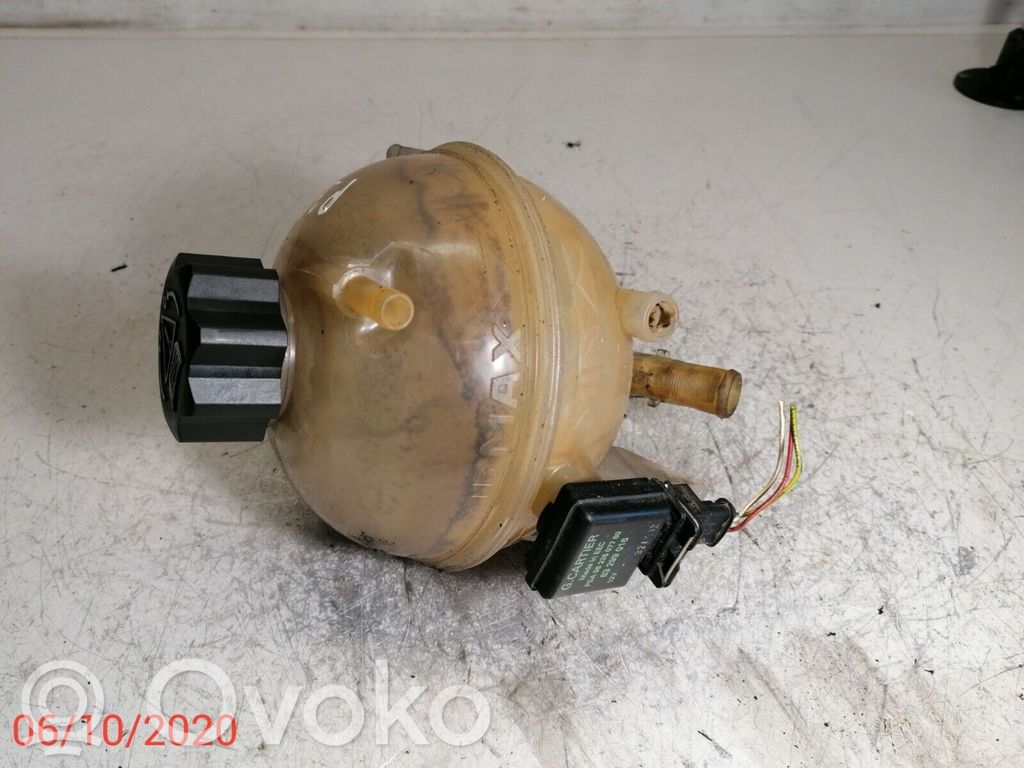 Peugeot 307 Coolant expansion tank/reservoir 
