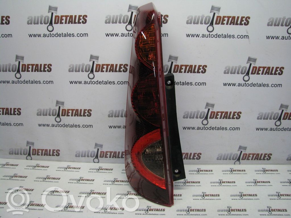 Nissan Note (E11) Rear/tail lights 