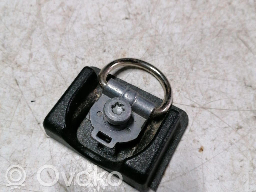 Mercedes-Benz E W212 Tie down hook / loop 