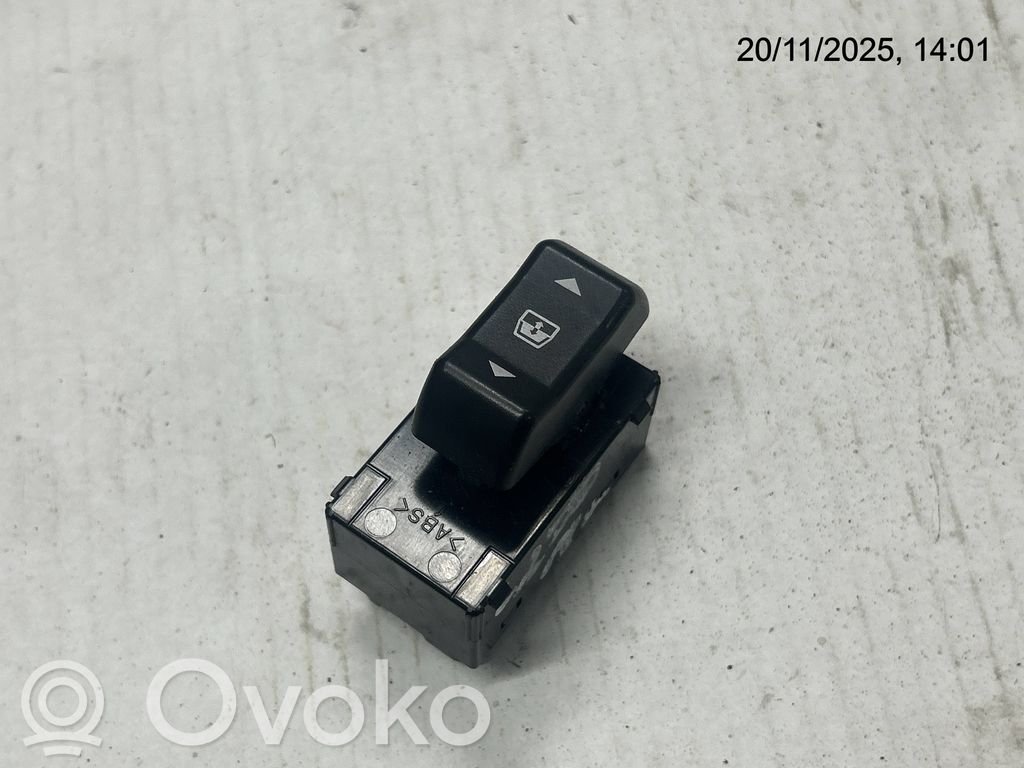 Mitsubishi L200 Interruptor del elevalunas eléctrico 