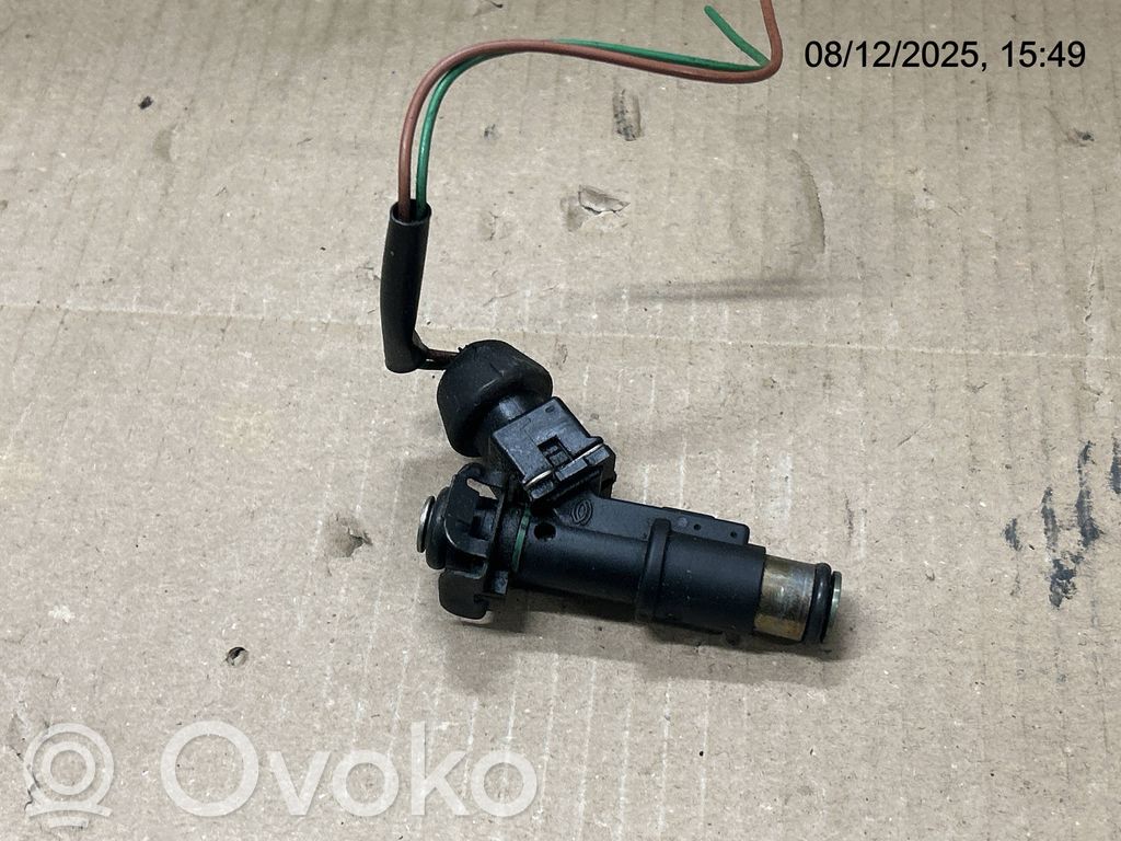 Citroen Xsara Picasso Fuel injector 