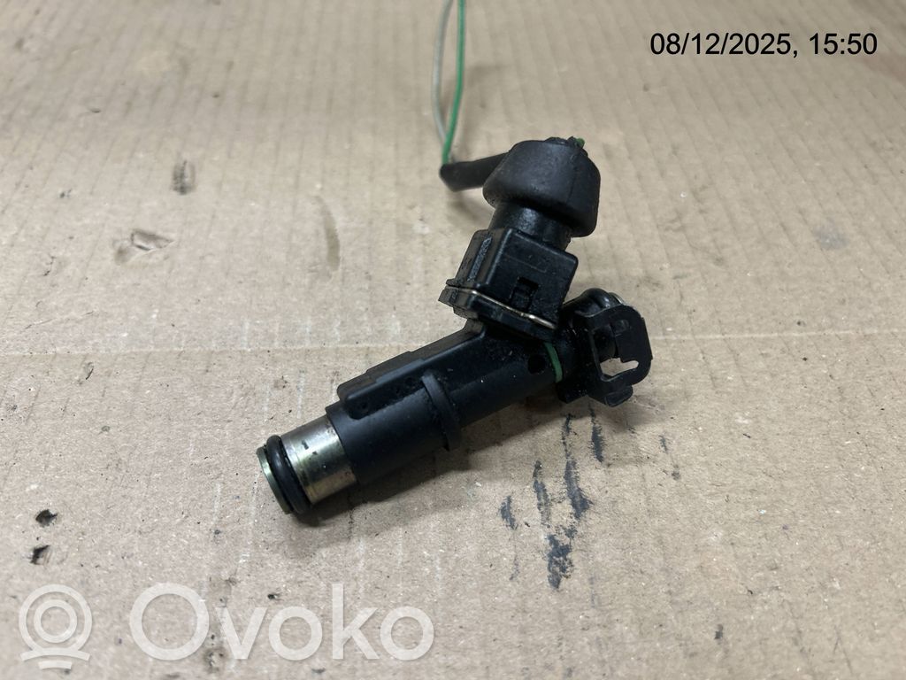 Citroen Xsara Picasso Fuel injector 