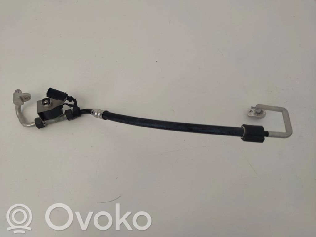 Ilmastointilaitteen putki (A/C)   4KE260696,4KL816720J