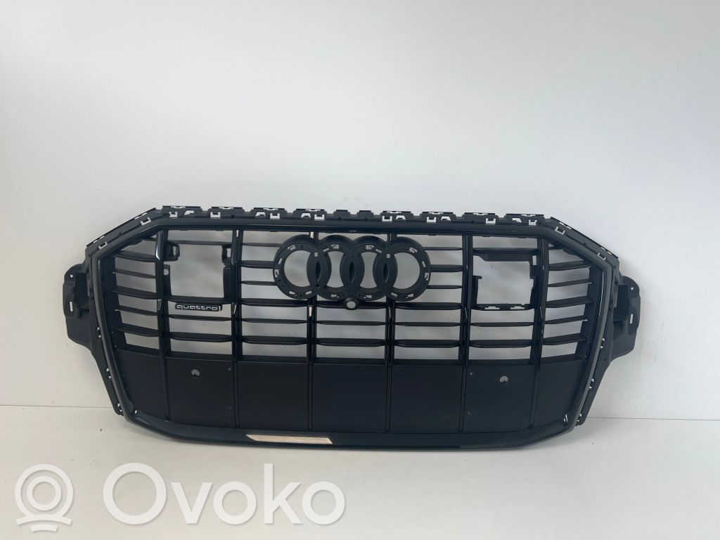 Audi Q7 4M Rejilla superior del radiador del parachoques delantero 