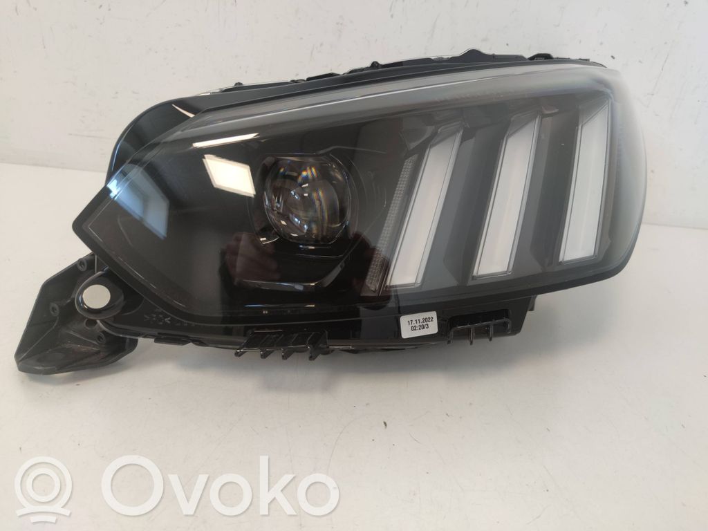 Peugeot 2008 II Lampa przednia 