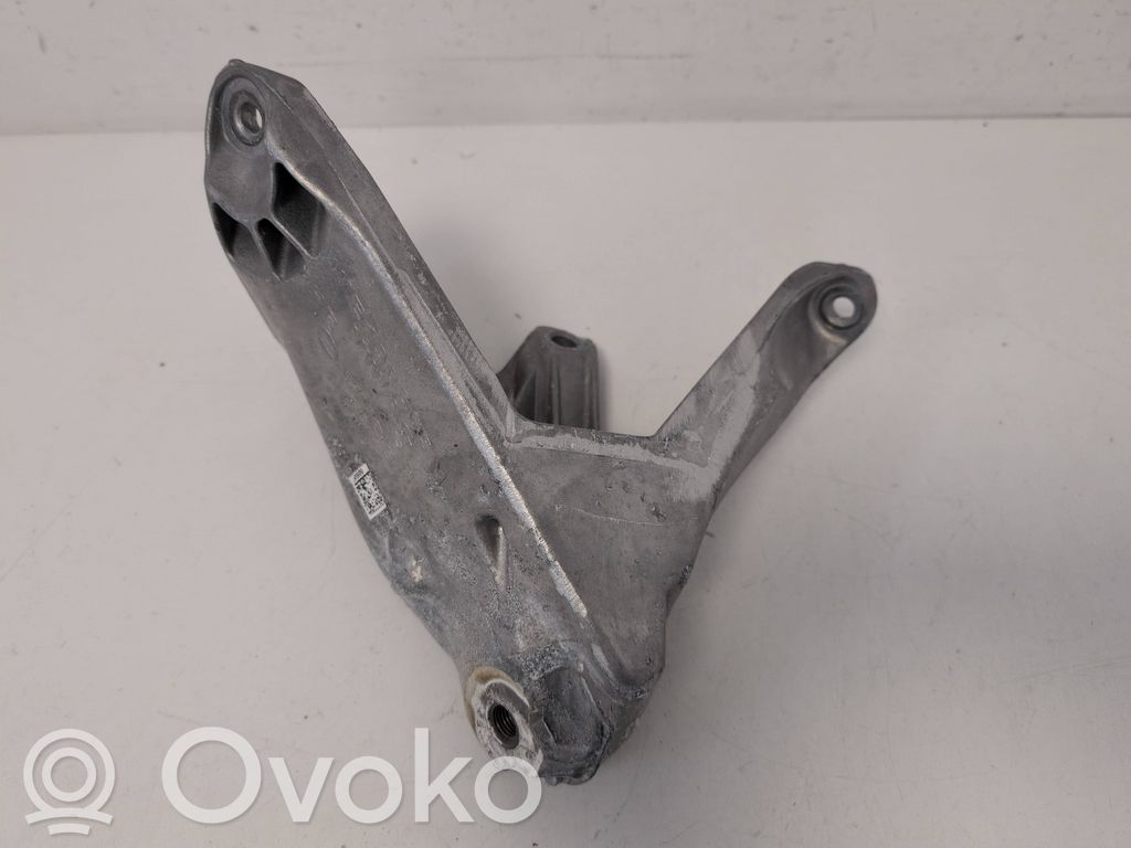 Audi e-tron Engine mounting bracket 