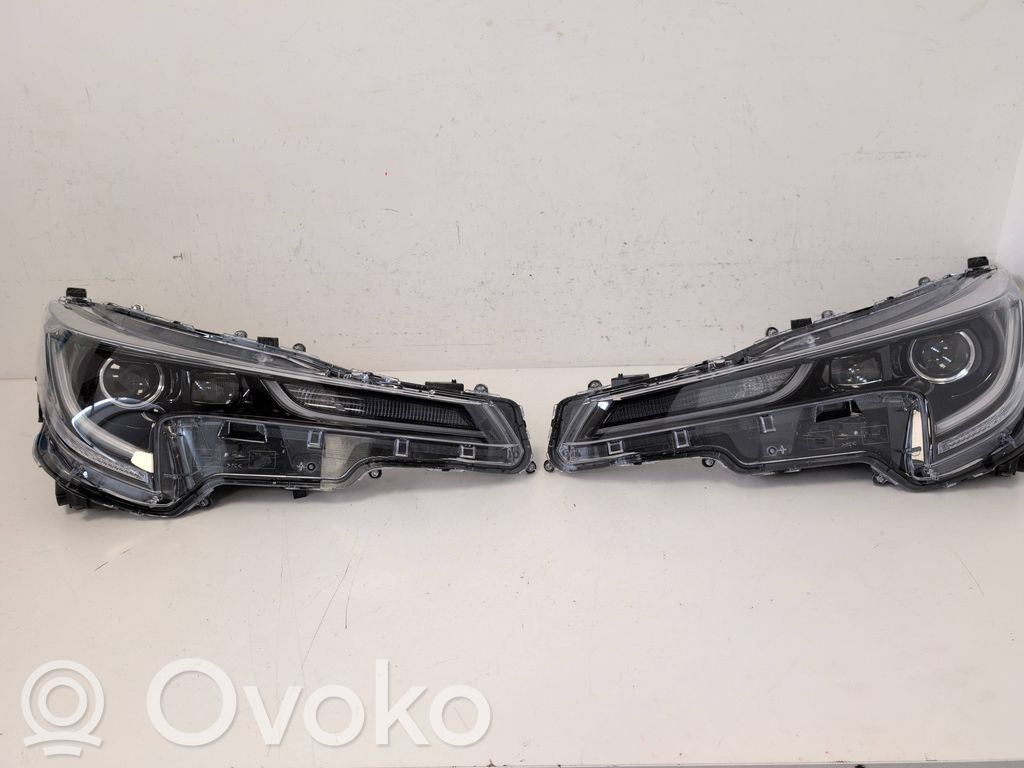 Toyota Corolla E210 E21 Priekinių žibintų komplektas 