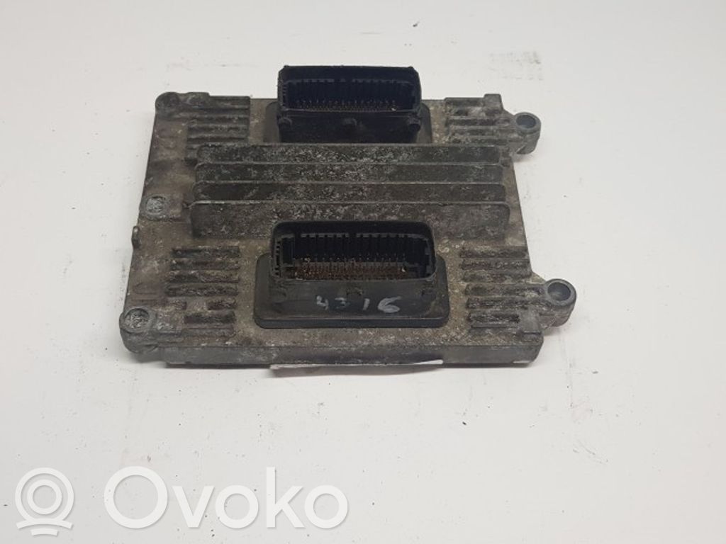 Opel Zafira A Engine control unit/module 