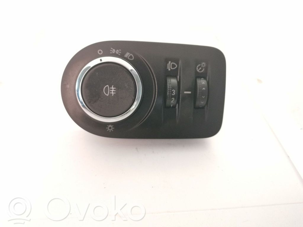 Opel Corsa E Light switch 