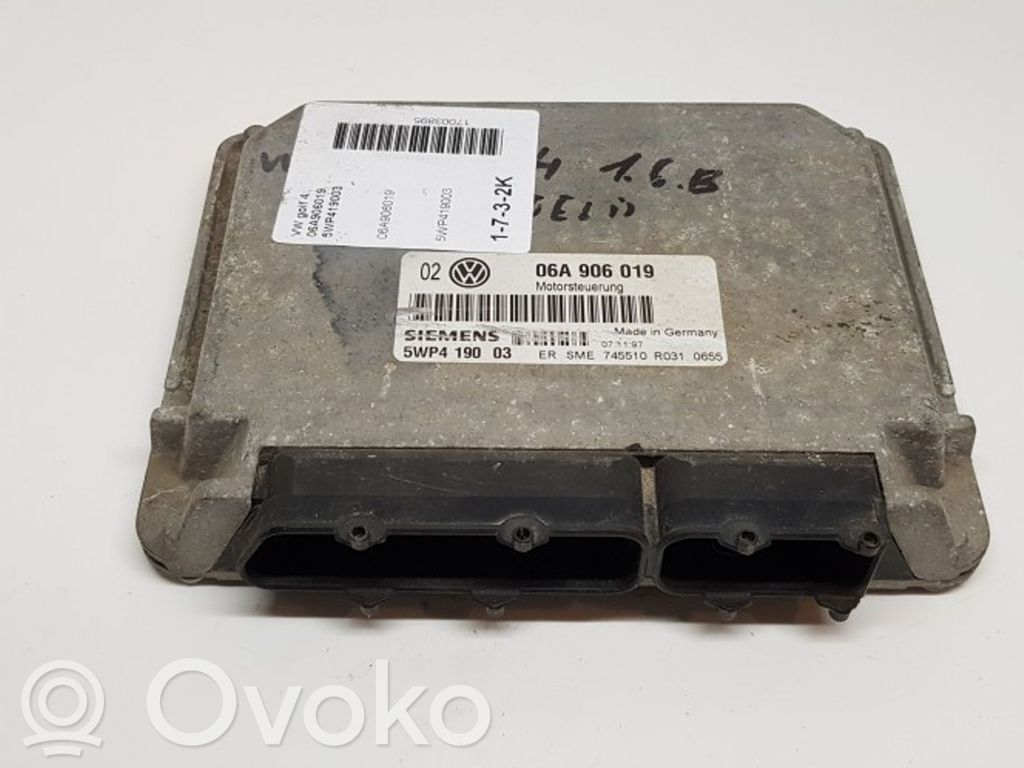 Engine control unit/module   06A906019,5WP419003