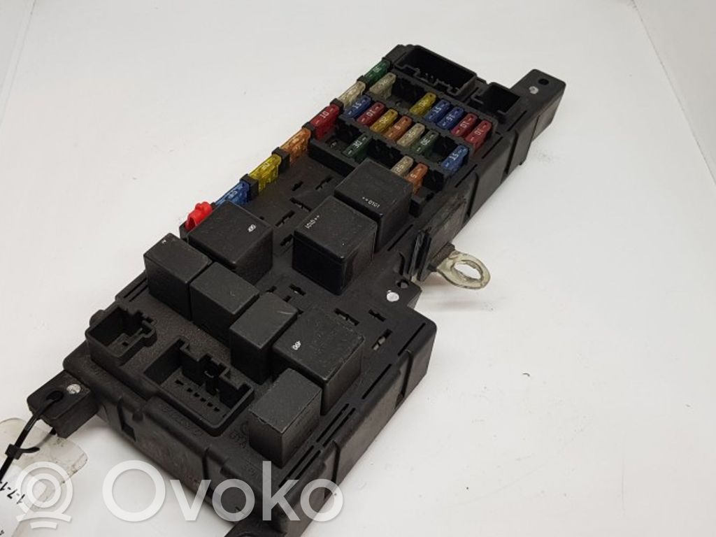Volvo V70 Fuse module 
