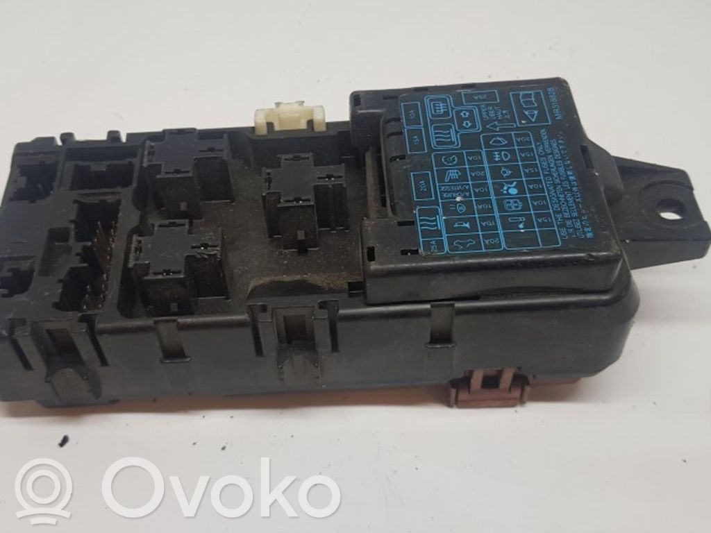 Mitsubishi Carisma Fuse module 