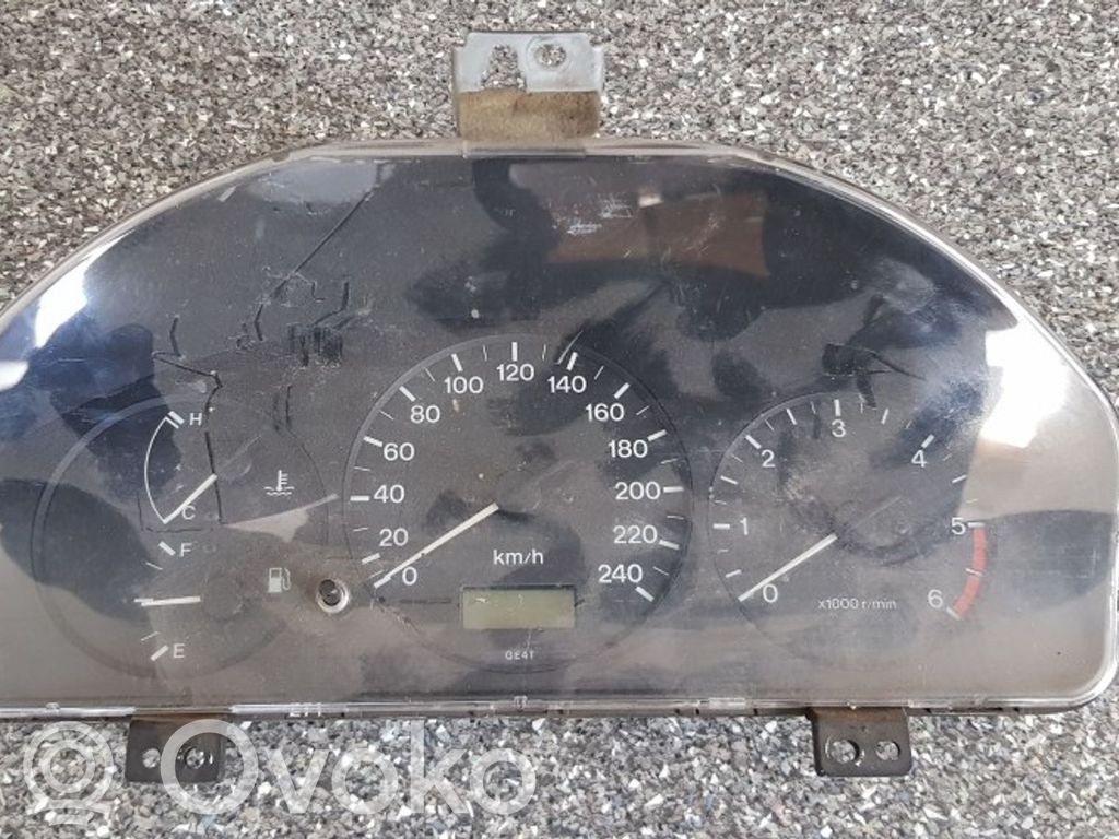 Mazda 626 Speedometer (instrument cluster) 