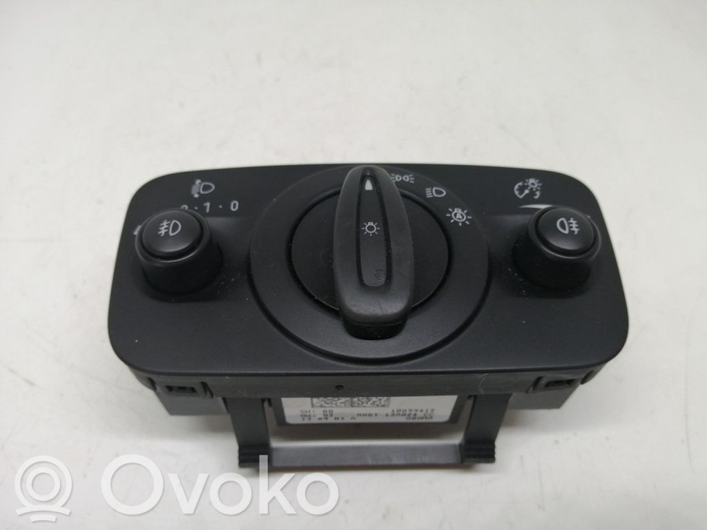 Ford Kuga II Light switch 