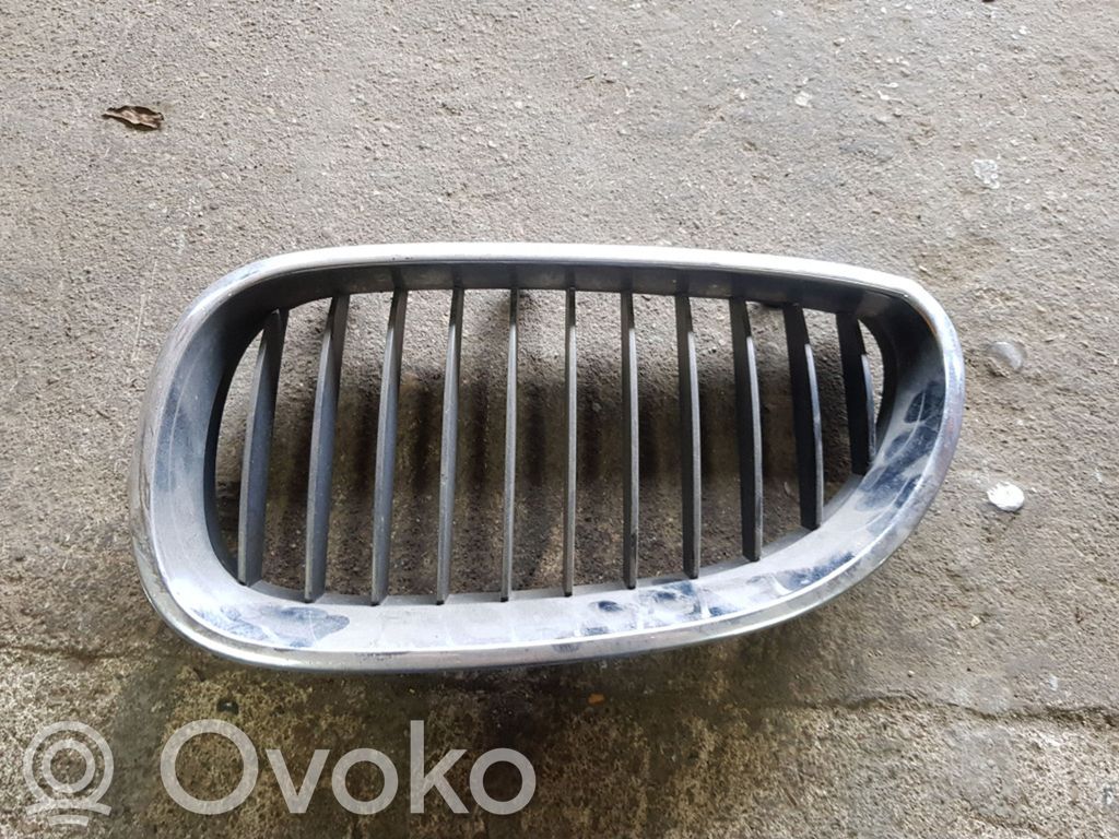 BMW 5 E60 E61 Front bumper upper radiator grill 