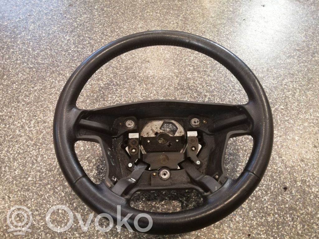 Ohjauspyörä   8666891