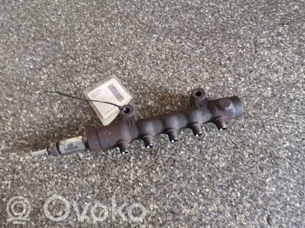 Fuel main line pipe