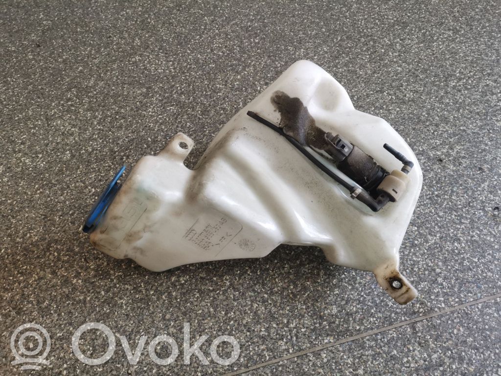 Audi A4 S4 B5 8D Wischwasserbehälter 