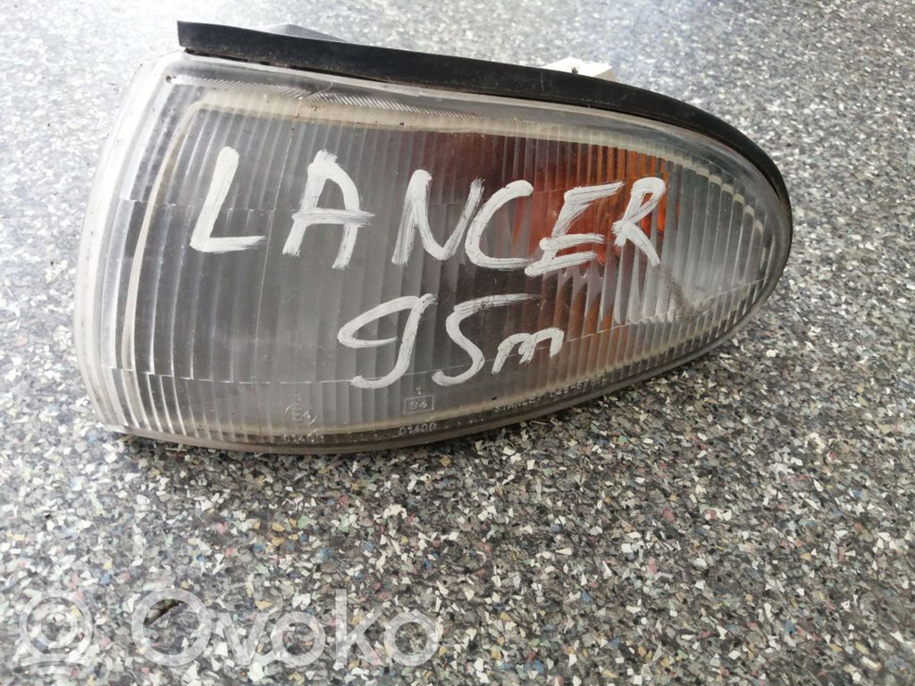 Mitsubishi Lancer Front indicator light 