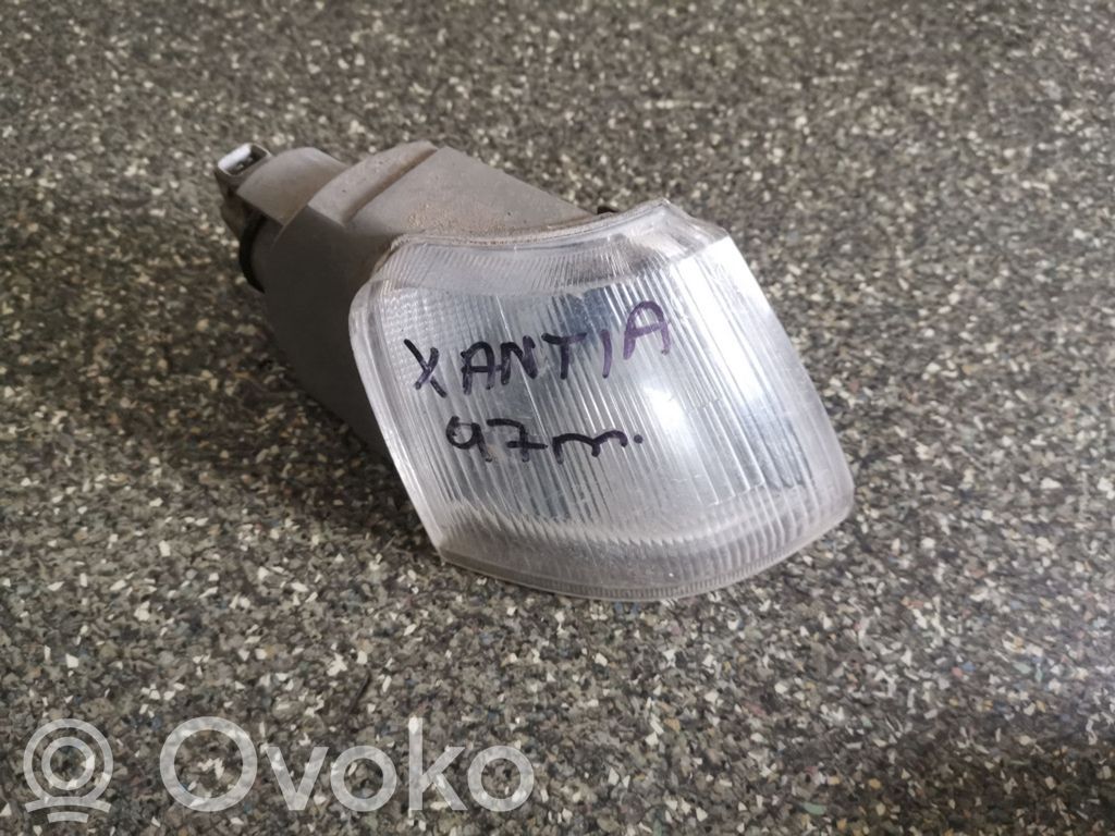 Citroen Xantia Front indicator light 