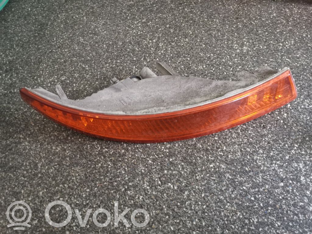 Renault Trafic II (X83) Front indicator light 