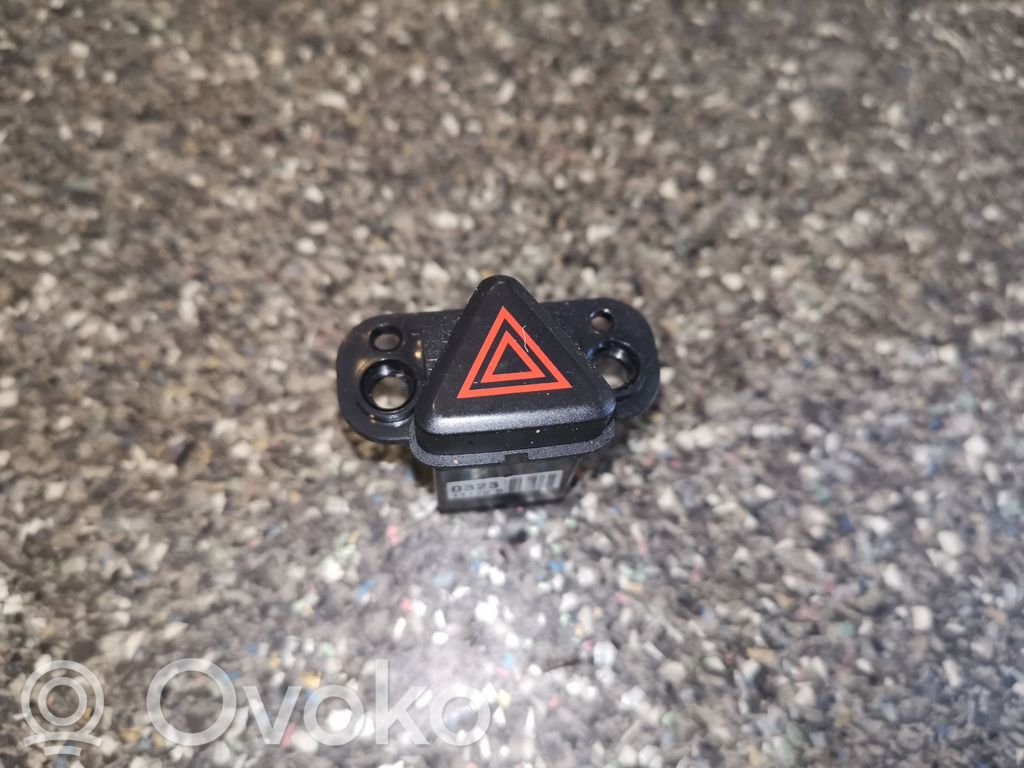 Chevrolet Orlando Hazard light switch 