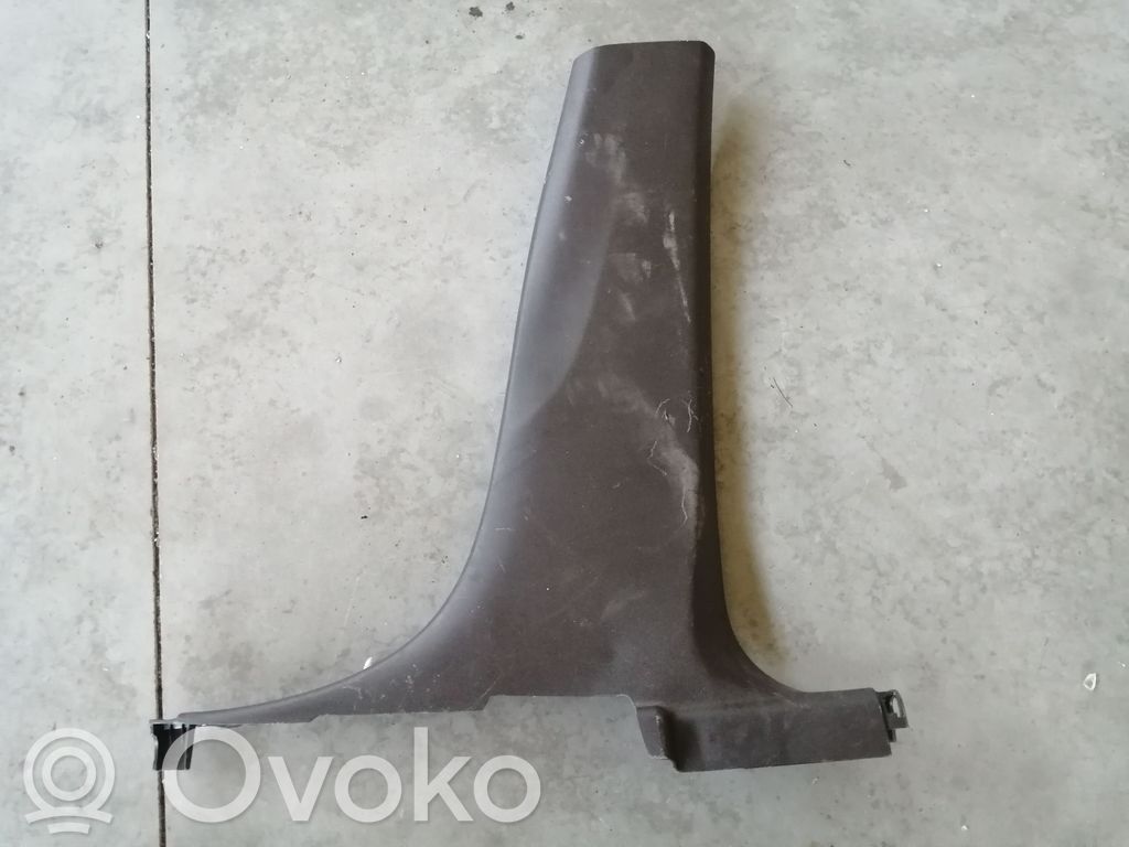 (B) pillar trim (bottom)   95190843