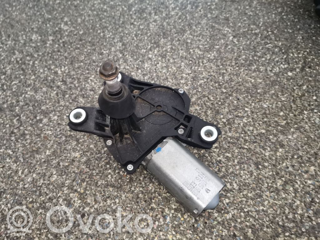 Nissan Primera Takalasinpyyhkimen moottori 