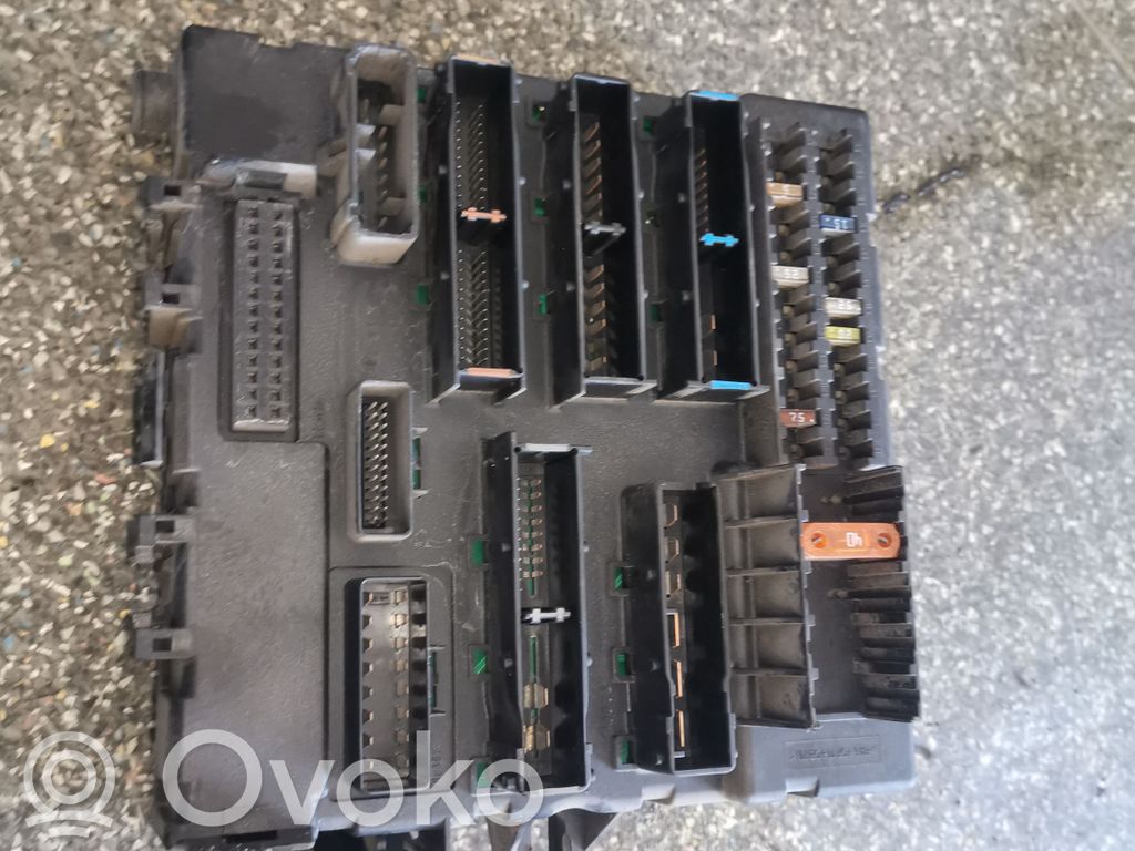 Opel Vectra C Módulo de fusible 