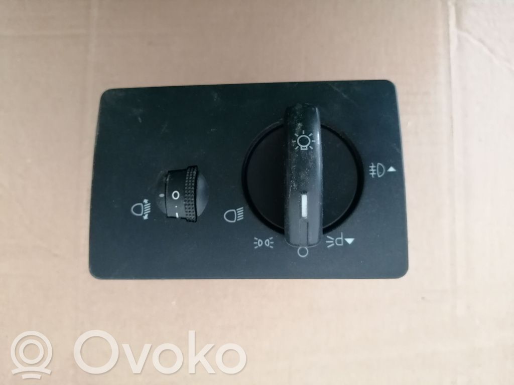 Ford Focus Light switch 