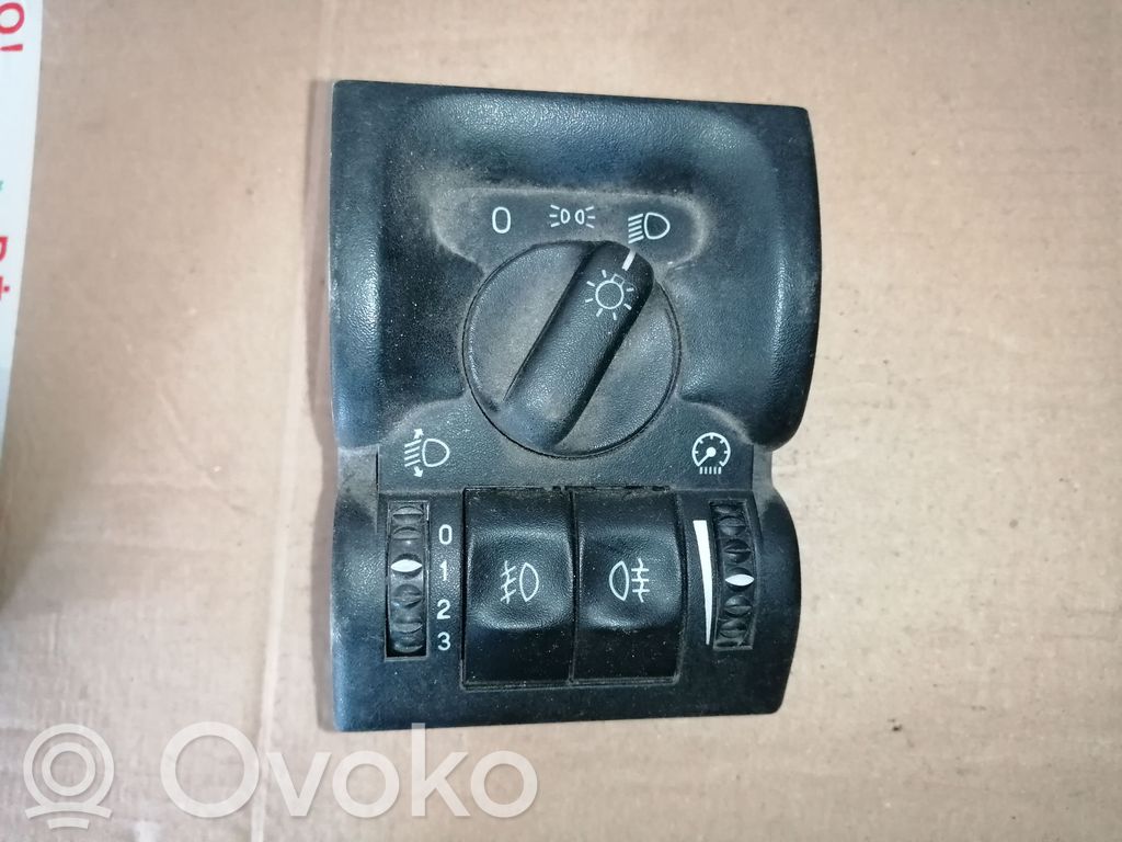 Opel Vectra B Light switch 