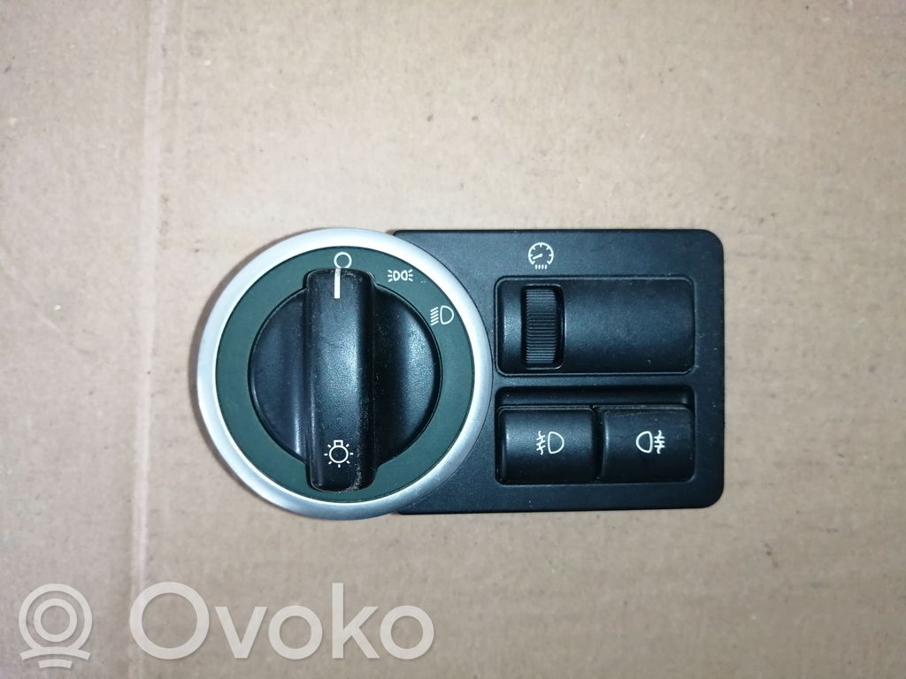 Land Rover Range Rover L322 Light switch 