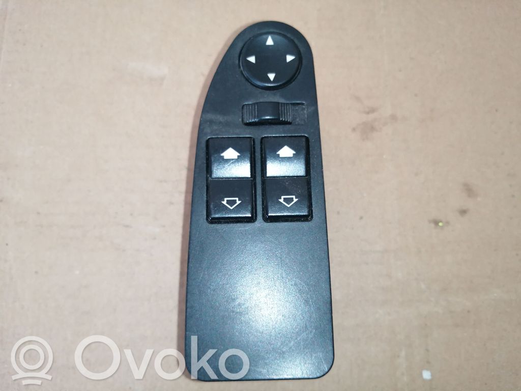 BMW 5 E39 Electric window control switch 
